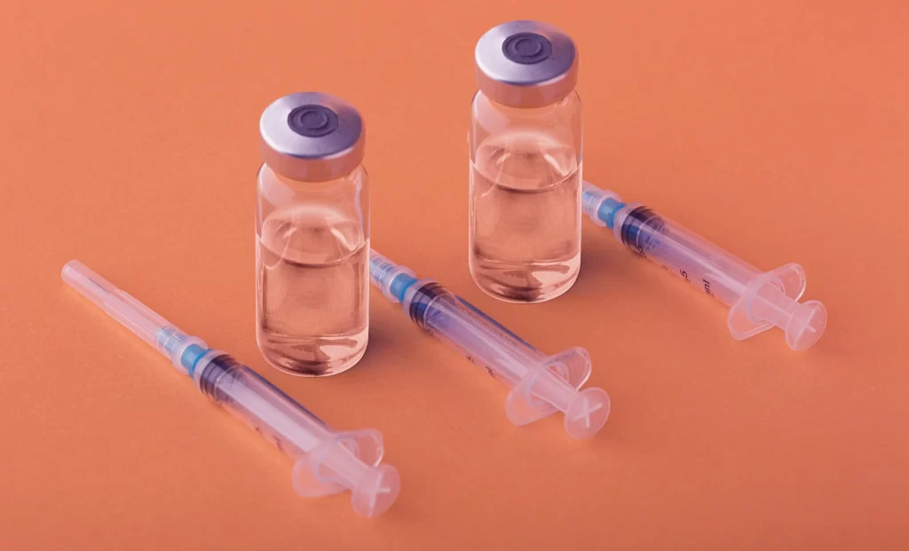 Semaglutid zur Gewichtsreduktion 1 2 Fläschchen mit generischem Semaglutid